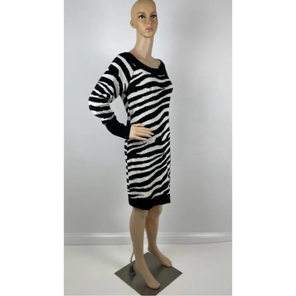 NY&C Black and White Leopard Print Women’s Sweater Dress - Picture 7 of 10